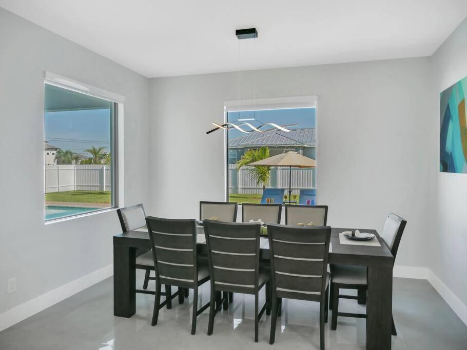 Casa Sevilla, Heated Pool, Sleeps 9, 4B3B Cape Coral Exteriér fotografie