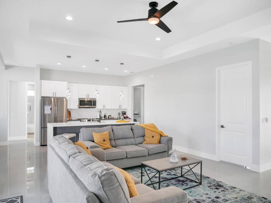 Casa Sevilla, Heated Pool, Sleeps 9, 4B3B Cape Coral Exteriér fotografie